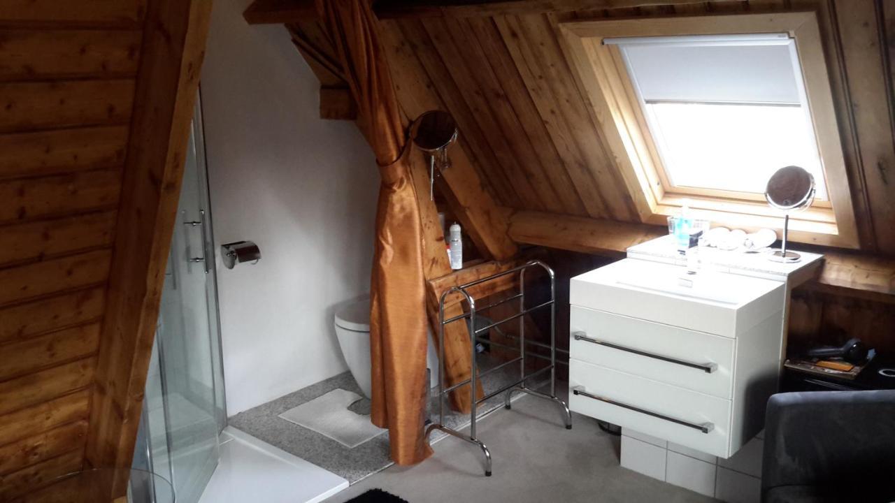 Place 2 Be Bed and Breakfast Eindhoven Exteriör bild